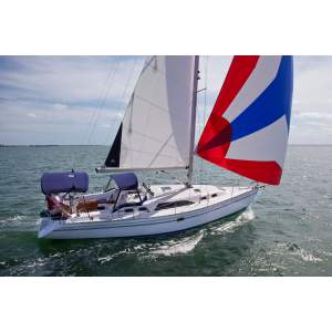 38' CATALINA 385 (2013) "WINDSANITY"